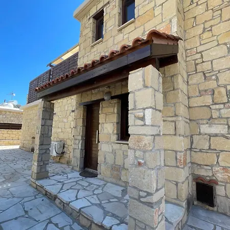 Balmoral Villa Peyia