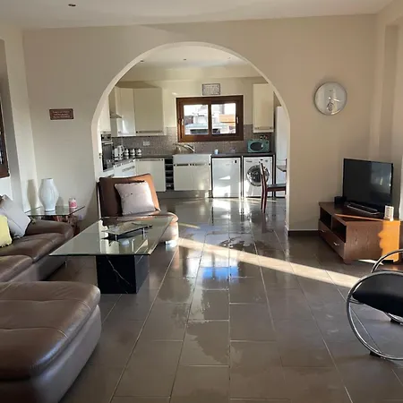 Balmoral Villa